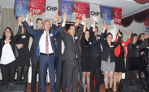 CHP ÜMRANİYE DAYANIŞMA GECESİNE YOĞUN İLGİ