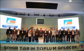 ÇEKMEKÖY ŞEHİR, TARİH, TOPLUM VE GELECEK SEMPOZYUMU DÜZENLENDİ