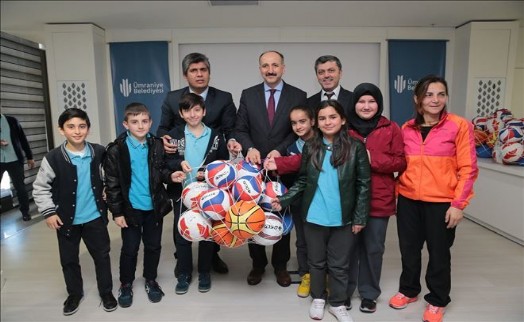 9. Geleneksel Ümraniye Spor Oyunları Şehit Ömer Halisdemir Sezonu Başladı