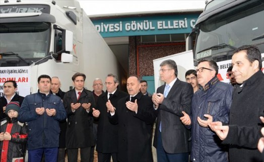 Tuzla´dan Bayırbucak Türkmenleri´ne 4 TIR İnsani Yardım Malzemesi Gönderildi