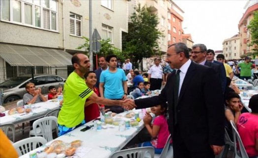 Sancaktepe´de Sokak İftarlarına Yoğun İlgi