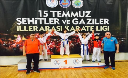 Çatalca Belediyesi Karate Takımı Sakarya Karate Ligine Hızlı Başladı