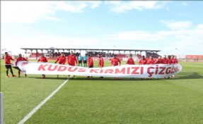 Ümraniyespor Maçında Futbolcular Kudüs İçin Tek Yürek Oldu