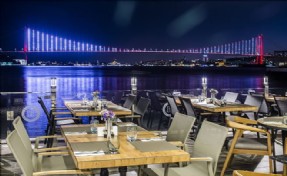 Çengelköy´ün Boğaz´a Açılan Lezzet Mekanı 'Beyaz Bosphorus'