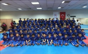 Bağcılar Belediyesi Wushu Kung-fu takımı 5 madalya kazandı