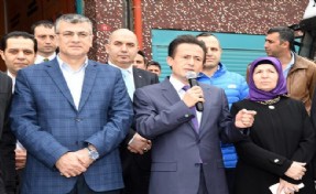 Tuzla Belediyesi´nden Van´ın Saray ve Özalp İlçelerine Kardeşlik Köprüsü