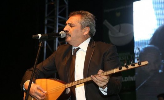 Yavuz Bingöl´den Zeytinburnululara Müzik Ziyafeti