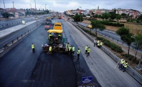 İSTANBUL´DA TRAFİĞİ AKSATMAYAN ?TAŞIMALI´ ASFALT ÇALIŞMASI