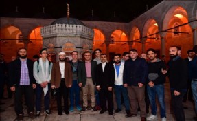 'ENDERUN USULÜ' TERAVİH NAMAZI GELENEĞİ ÜSKÜDAR´DA DEVAM ETTİRİLİYOR