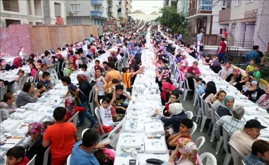 Yeşilpınarlılar Dev İftar Sofrasında Buluştu