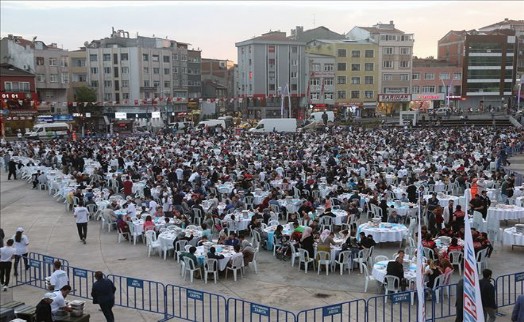 Ermeni ve Müslüman Vatandaşlar İftar Sofrasında Buluştu