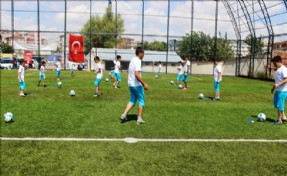 KÜÇÜKÇEKMECE BELEDİYESİ YAZ SPOR OKULLARI EĞİTİME BAŞLADI