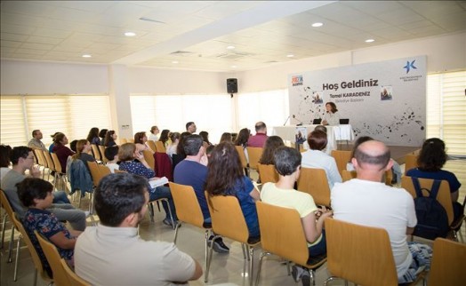 CANA GÜRMEN MÜZİK AKADEMİSİ´NE KONUK OLDU