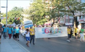 YARIM ASIRLIK FESTİVAL KORTEJ İLE BAŞLADI