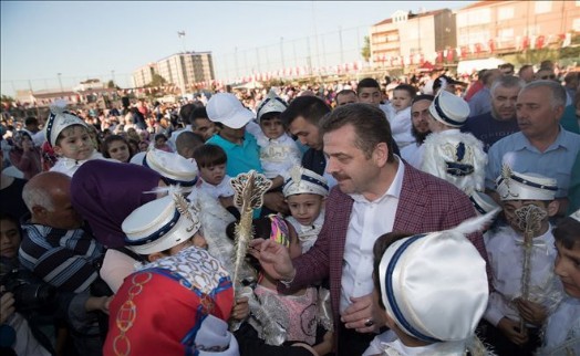 Gaziosmanpaşalı 1200 Çocuk Sünnet Şöleninde Bir Araya Geldi