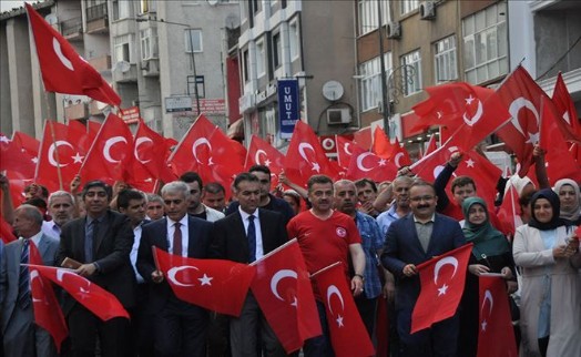 Gaziosmanpaşa Milli Birlik Yürüyüşüyle Tek Yürek Oldu