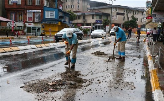 Eyüp´te Kuvvetli Yağış Sonrası Çalışmalar Başladı