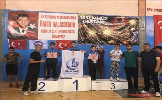 ?Bağcılarlı Sporcular Wushu Kung Fu Şampiyonasında Birinci Oldu?