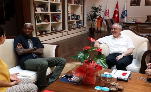 Talisca Eyüp Belediyesi´yle Anlaştı!