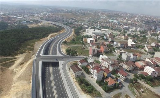 Arnavutköy´ün Viyadüklü Çevre Yolu Çalışması Tamamlandı