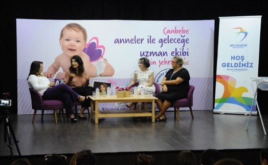 ÇOCUKLARIN GELECEĞİ İÇİN BEYLİKDÜZÜ BELEDİYESİ VE CANBEBE ANNELERE EĞİTİM VERDİ