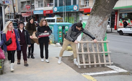 Bilgi Evi ve Gençlik Merkezi Öğrencilerimizden Sokak Hayvanları İçin Örnek Davranış