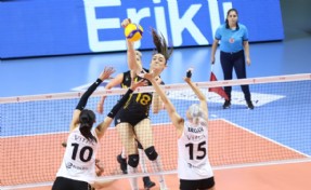 VAKIFBANK DERBİ ZAFERİYLE LİDER