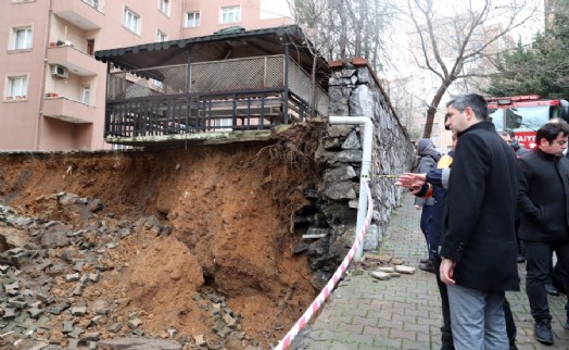 KARTAL BELEDİYESİ OTOPARK ÇÖKMESİNDE TEYAKKUZA GEÇTİ