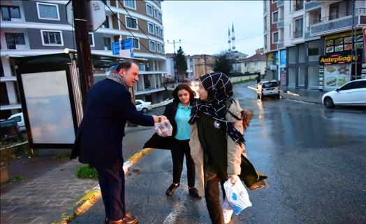 SABAHIN İLK SAATLERİNDE GÜNE VATANDAŞLA BAŞLADI