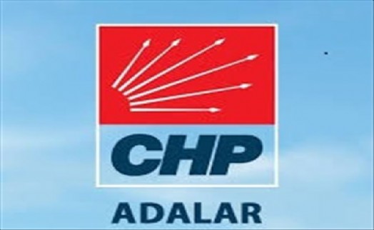 CHP ADALAR´DA İSTİFA DEPREMİ