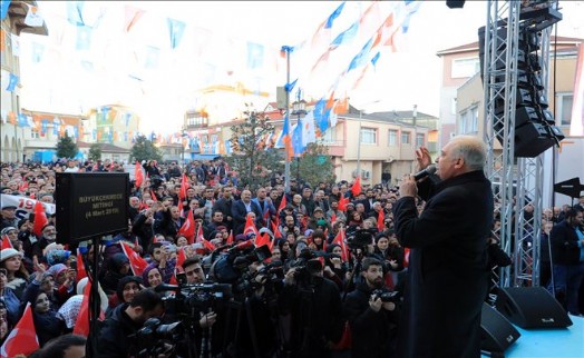 MEVLÜT UYSAL: ?25 YIL İŞ YAPMAK YERİNE BAHANE ÜRETTİLER?