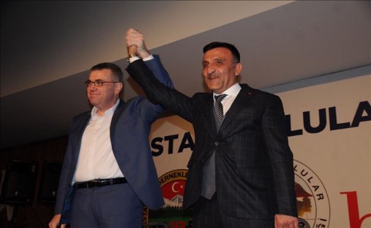 CHP´Lİ SELAMİ ÇELEBİOĞLU´NDAN, AK PARTİ EYÜPSULTAN MECLİS ÜYESİ ADAYI METİN ÇIRPAN´A TAM DESTEK