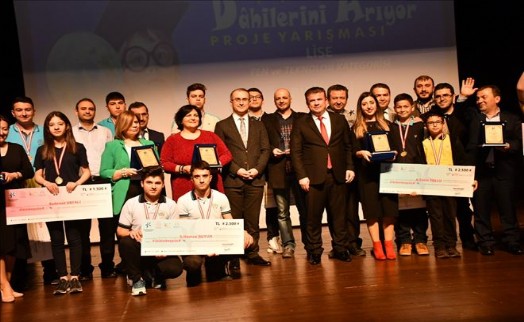 KÜÇÜKÇEKMECE´NİN DAHİLERİ ÖDÜLLENDİRİLDİ