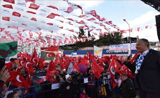 SARIYER´DE ŞÜKRÜ GENÇ´E SEVGİ SELİ