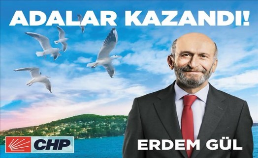 ADALAR´DA ERDEM GÜL İPİ GÖĞÜSLEDİ