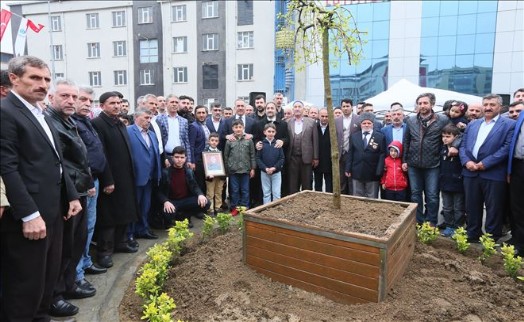 SULTANGAZİ´DE ŞEHİT ŞEHMUS POYRAZ PARKI YENİDEN DÜZENLEDİ