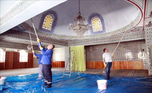 KARTAL´DA ÇIRÇIR CAMİİ´NİN BAKIM VE ONARIMINA HIZ VERİLDİ