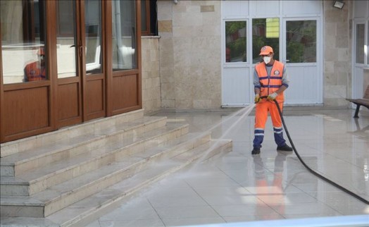 AVCILAR´DA İBADETHANE TEMİZLİĞİ