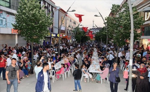 SANCAKTEPE´DE RAMAZAN DOYASIYA YAŞANIYOR