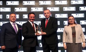 VESTEL İHRACAT ŞAMPİYONLUĞU ÖDÜLÜNÜ ERDOĞAN´DAN ALDI