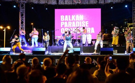 BEYLİKDÜZÜ´NDE BALKAN PARADİSE ORCHESTRA RÜZGRI