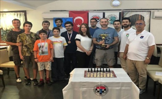 BAKIRKÖY İLÇE SATRANÇ BİRİNCİSİ BAHADIR BARUTÇU OLDU