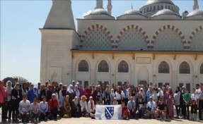 ÜMRANİYE BELEDİYESİ, BOSNA HERSEK´TEN GELEN ÖĞRENCİLERİ AĞIRLADI