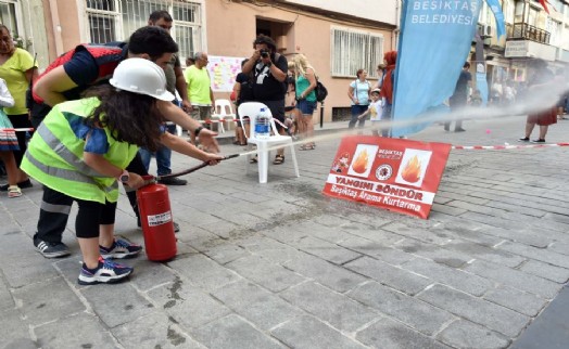 BEŞİKTAŞ’TA ‘AYDA BİR GÜN SOKAK BİZİM’ ETKİNLİĞİ DÜZENLENDİ