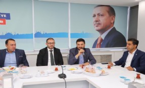 KAĞITHANE’DE BAYRAM KÜLTÜRÜ SİYASETE YANSIDI