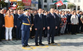 ESENYURT’TA ZAFER BAYRAMI COŞKUSU