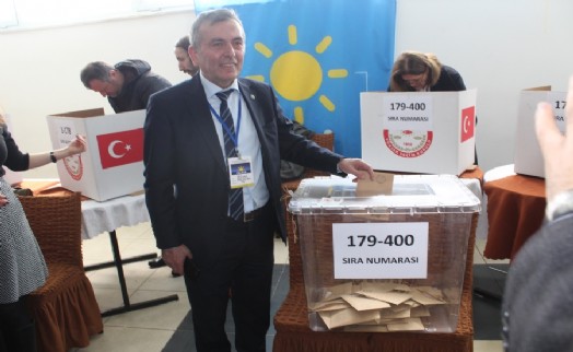 İYİ PARTİ ÜMRANİYE’DE YÜKSEL KARAÇAM GÜVEN TAZELEDİ