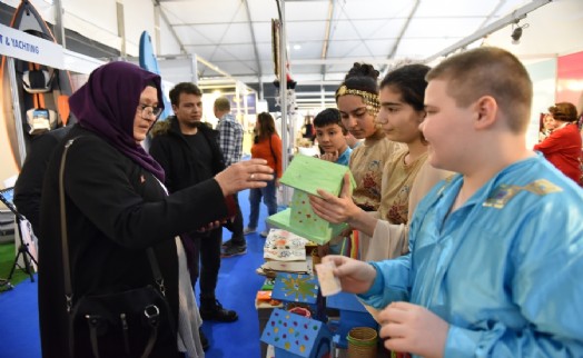 'GÖNÜL ELLERİ'NE' BOAT SHOW'UNDA YOGUN İLGİ