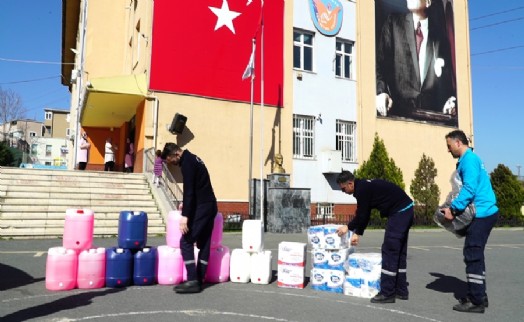 KAĞITHANE’DE KORONAVİRÜS ÖNLEMİ: TÜM OKULLARA TEMİZLİK ÜRÜNLERİ DAĞITILDI!