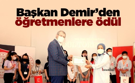 Başkan Demir’den öğretmenlere ödül